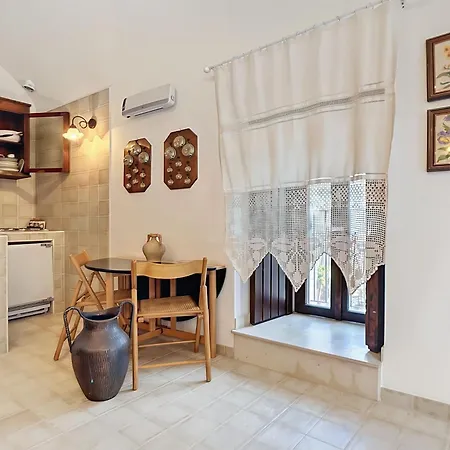 Le Antiche Mansioni 2 Apartment *